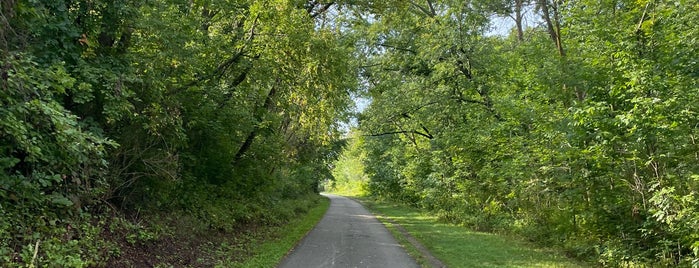 Oak Leaf Trail - East Side is one of MKE Summer 2018.