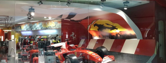 Ferrari Store is one of สถานที่ที่ Michael ถูกใจ.