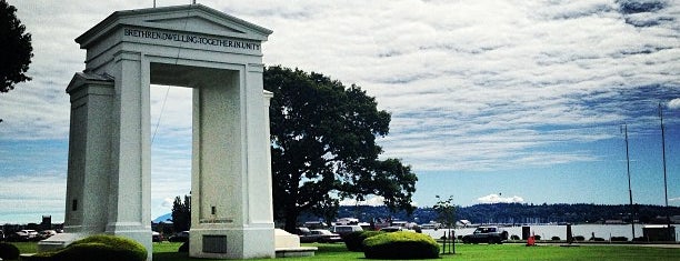 Canada Border Services Agency (Peace Arch) is one of Orte, die Maraschino gefallen.