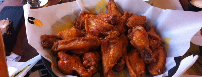 Buffalo Wild Wings is one of Places to eat 2014.