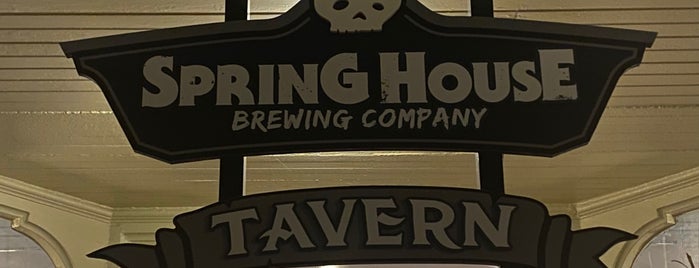 Spring House Brewing Company Tavern is one of Tempat yang Disukai Chris.