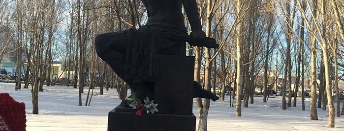 Памятный знак жертвам аварии на Чернобыльской АЭС is one of Достопримечательности Самары.
