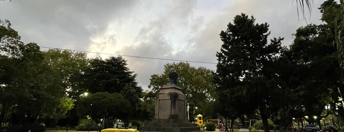 Plaza Pueyrredón is one of Lugares visitados.