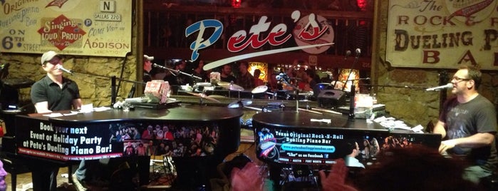 Pete's Dueling Piano Bar is one of JAMESON'un Beğendiği Mekanlar.