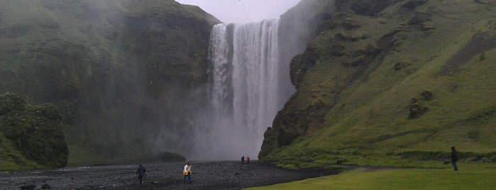 Skógafoss is one of Iceland.