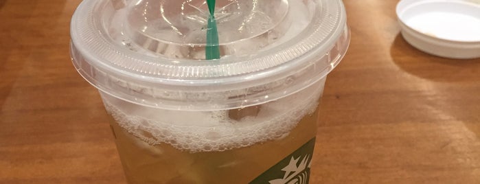 Starbucks is one of Leandroさんのお気に入りスポット.