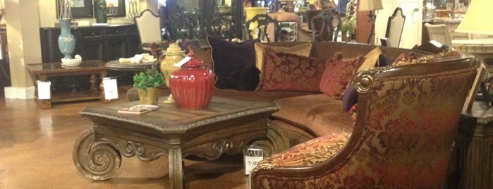 Stacy Furniture is one of Lugares favoritos de Colin.