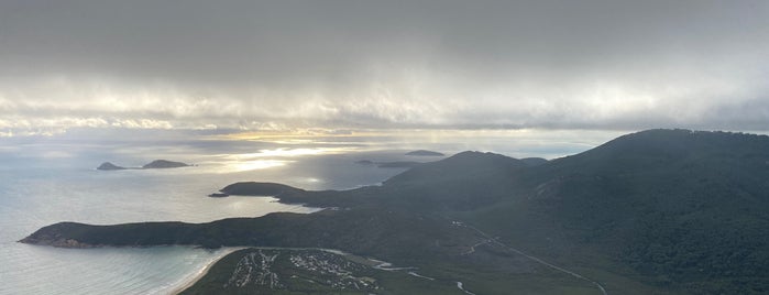 Mount Oberon Summit is one of MEL.