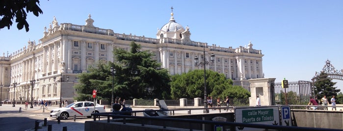 Palais royal de Madrid is one of MAD2DO.