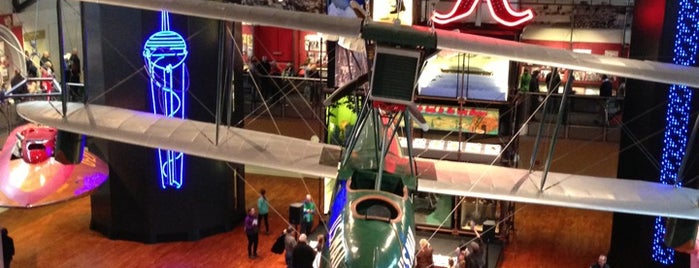 Museum of History & Industry (MOHAI) is one of Left Coast 2014.