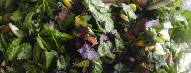 Salad Farm is one of Locais curtidos por Phillip.