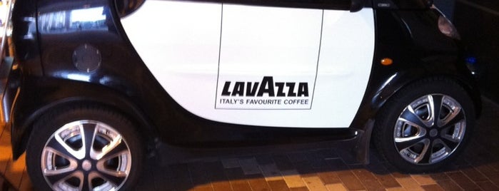 Lavazza Car Cafe is one of Posti che sono piaciuti a Inta.