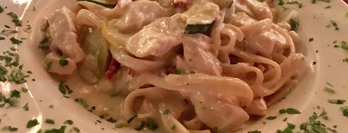New York Pasta Garden is one of Kathia's Saved Places.
