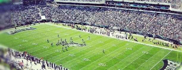 Lincoln Financial Field is one of NFL Stadiums 2012/13.