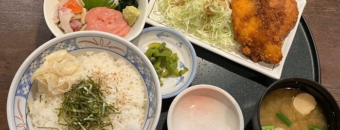 梵天食堂 中野栄店 is one of Favorite Food.