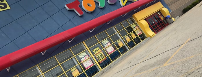 Toys"R"Us is one of My Faves.