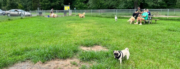 Azalea Park Dog Run is one of Charlottesville/Richmond Saved Places.