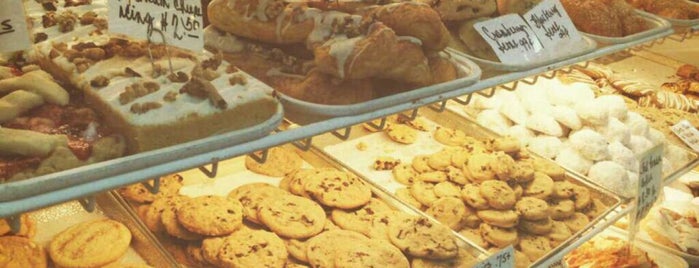 Fine Sweet Shoppe is one of DCist Best Bakeries in DC.