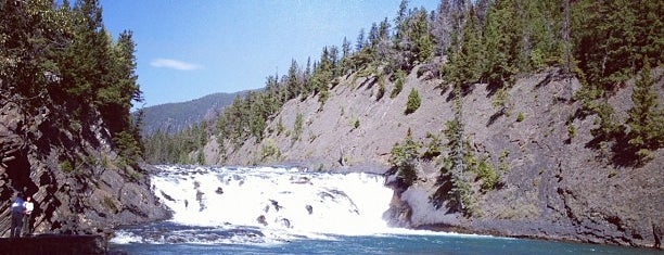 Bow Falls is one of Roadtrip 2019.