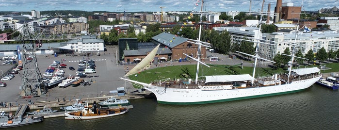 Suomen Joutsen is one of MUST Turku.