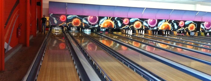Bowling Colomiers is one of Locais curtidos por Keith.