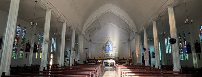 Igreja de Nossa Senhora dos Navegantes is one of Some places....