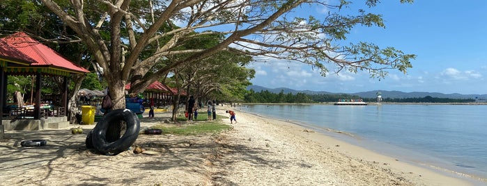 Pantai Nambo is one of Kendari Visiting List.