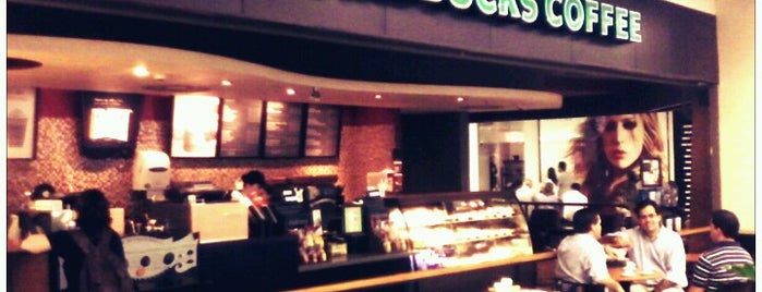 Starbucks is one of Tempat yang Disukai Priscilla.