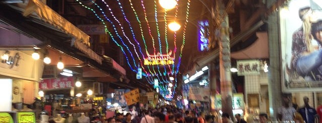 新莊廟街夜市 Xinzhuang Market Street is one of Night Markets.