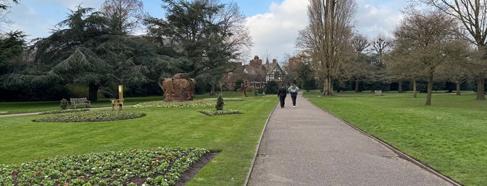 Grosvenor Park is one of London 2019.