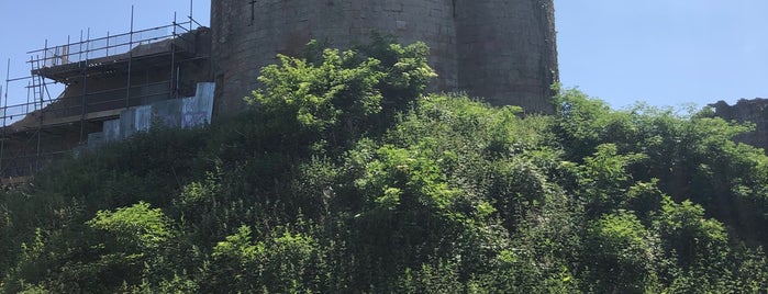 Caldicot Castle is one of Lugares favoritos de Kenneth.