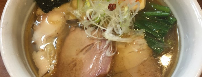 麺処 びぎ屋 is one of 「ミシュランガイド東京2015」のビブグルマン部門に掲載されたラーメン店.