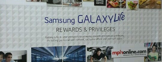 SAMSUNG is one of Orte, die Angie gefallen.