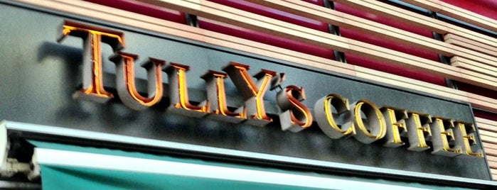 Tully's Coffee is one of Vic'in Beğendiği Mekanlar.