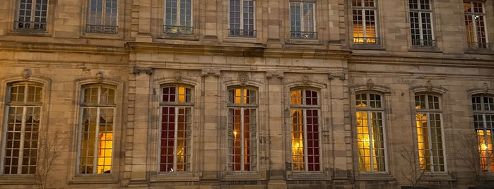Palais Rohan is one of Straßburg.