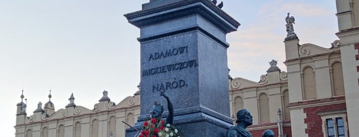 Pomnik Mickiewicza is one of Y : понравившиеся места.