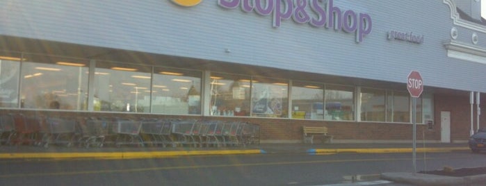 Stop & Shop is one of Freeport Places.