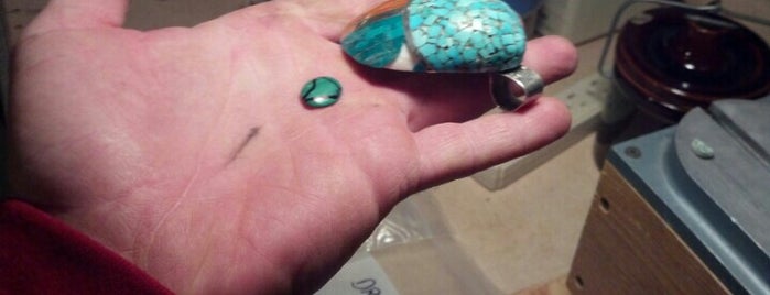 Earth Art & Lapidary is one of BFFs.