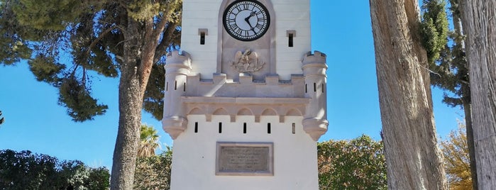 Plaza del Reloj is one of Parras.