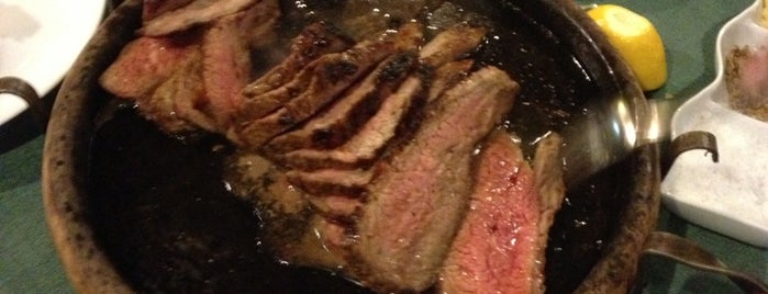 Base Grill is one of Vangelisさんの保存済みスポット.