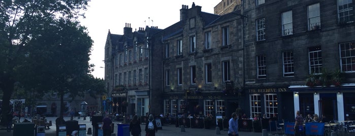 Grassmarket is one of Lugares favoritos de Idioot.