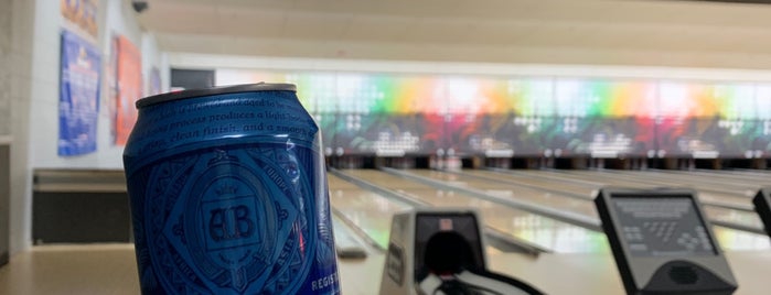 Olathe Lanes East is one of Date Ideas.