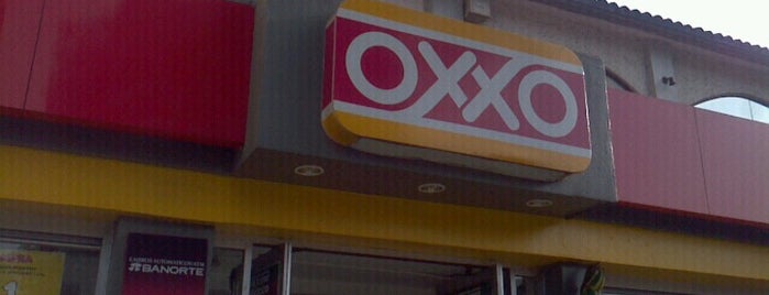 Oxxo is one of Lieux qui ont plu à Alicia.