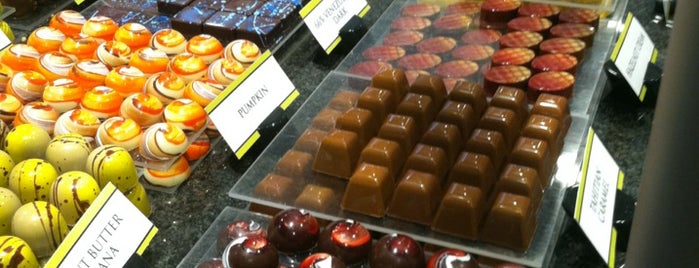 Norman Love Confections is one of Lugares favoritos de Jonathan.