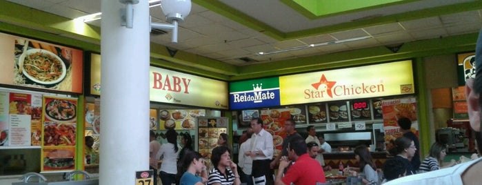 Baby Pizzas, Massas & Saladas is one of Tempat yang Disukai Fernando.