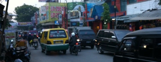 Jalan Cibaduyut is one of BANDUNG.