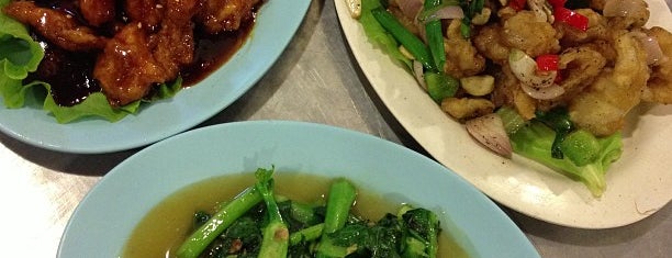 Tek Sen Restaurant is one of Bib Gourmand (Michelin Guide Malaysia).