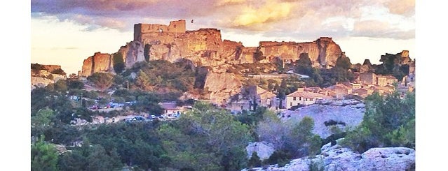 Les Baux-de-Provence is one of Un bien joli village..