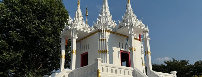 Wat Ko Walukaram is one of ลำปาง.