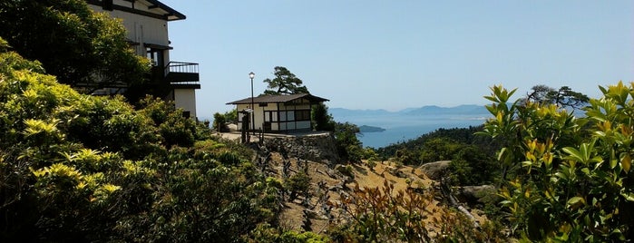 Shishiiwa Station is one of 宮島 / Miyajima Island.